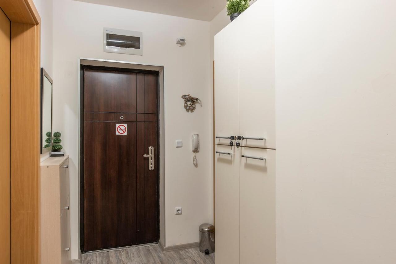 Apartment Seagarden 19 Varna Exterior photo